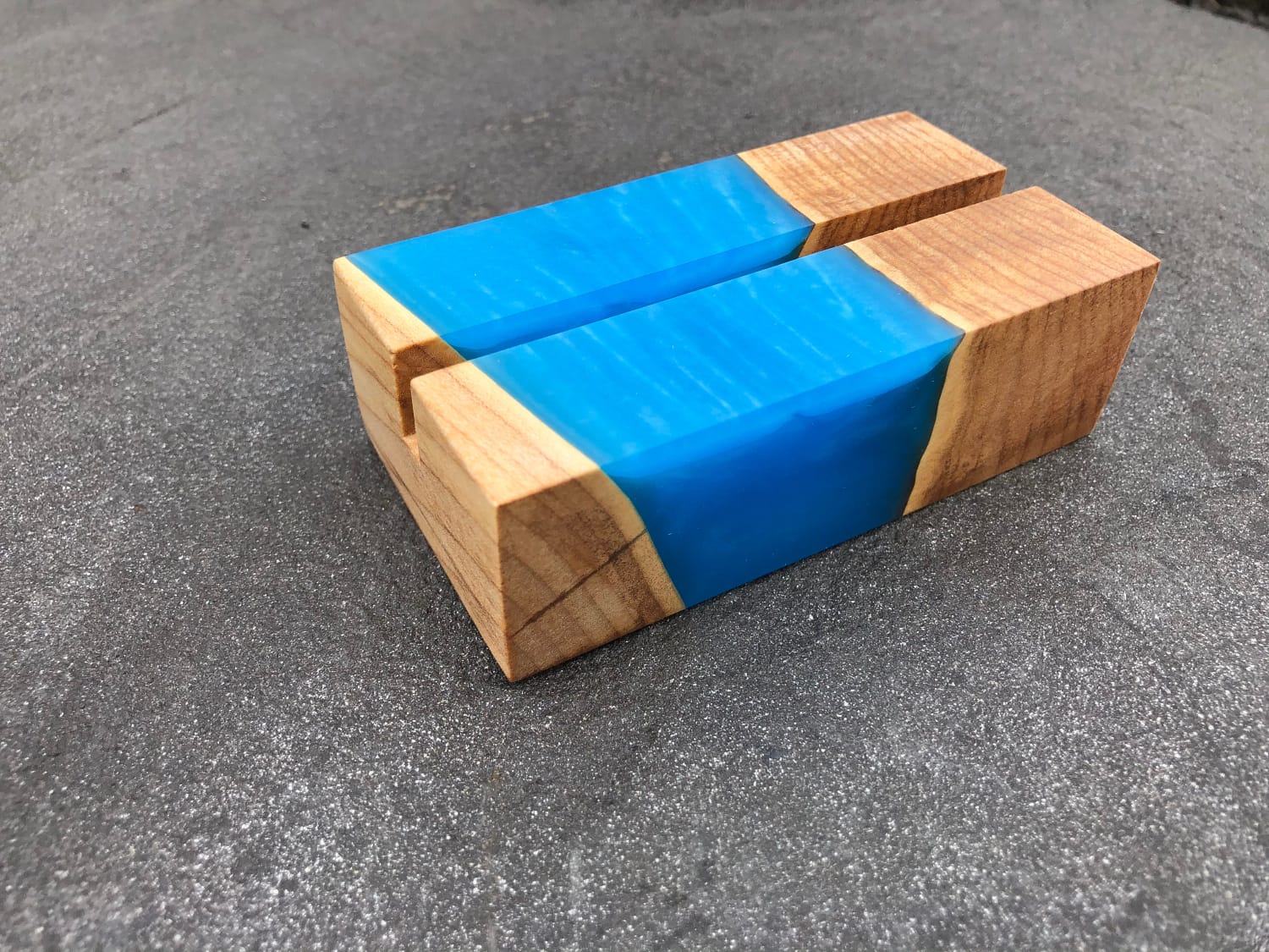 Epoxy card holder ECH-4