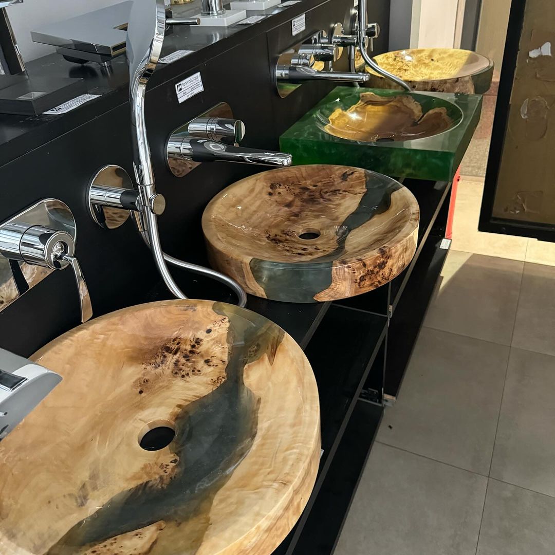 Round Natural Epoxy Wooden Wash Basin