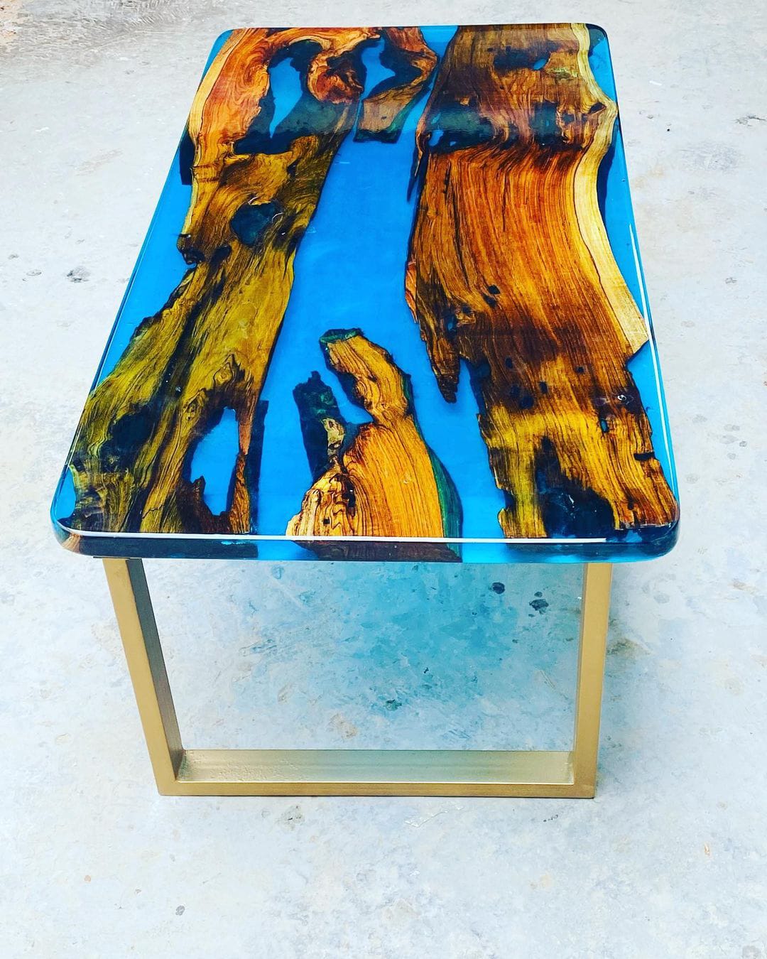 Epoxy Designer Table EST-2